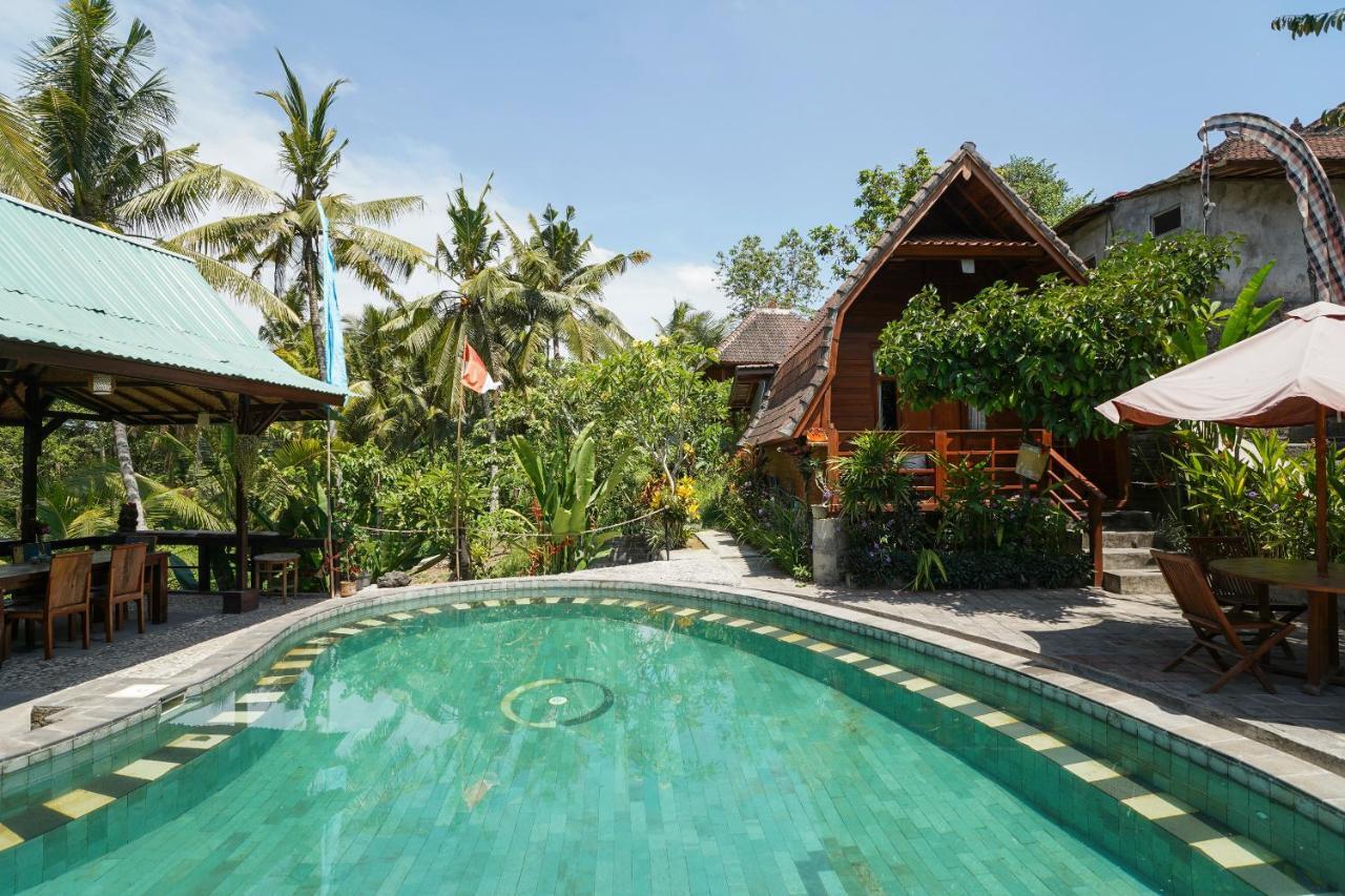 Oyo 1946 Terrace Campuhan Ubud Exterior foto